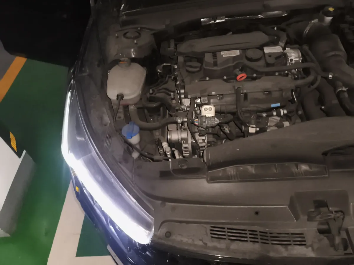 2021 Kia K5 1.5T 170HP L4 7DCT,autocango,china used car exporter,china ev exporter,chinese used car exporter,chinese used ev exporter