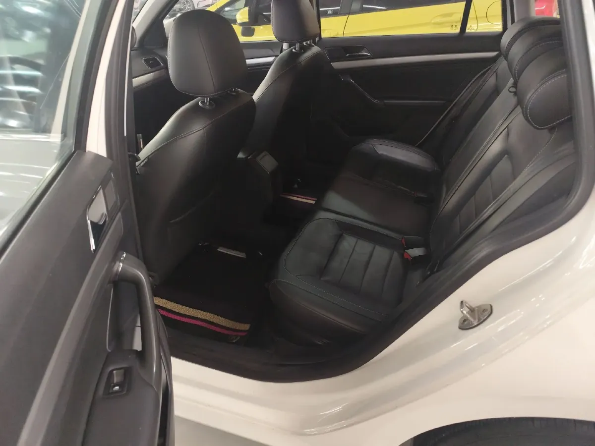 2017 Volkswagen Gran Lavida 1.2T 110HP L4 7DCT,autocango,china used car exporter,china ev exporter,chinese used car exporter,chinese used ev exporter