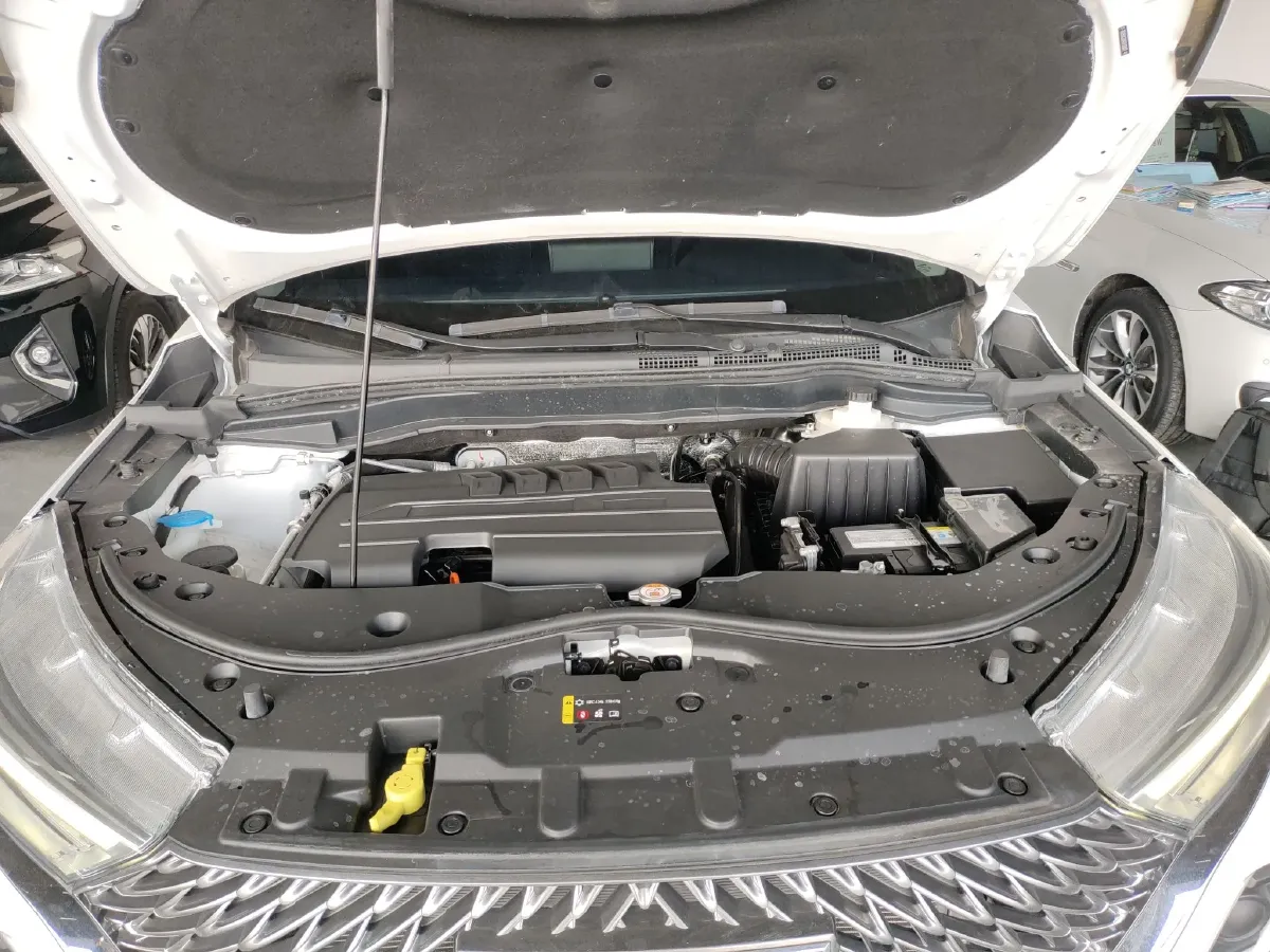 2023 Haval M6 1.5T 150HP L4 7DCT,autocango,china used car exporter,china ev exporter,chinese used car exporter,chinese used ev exporter