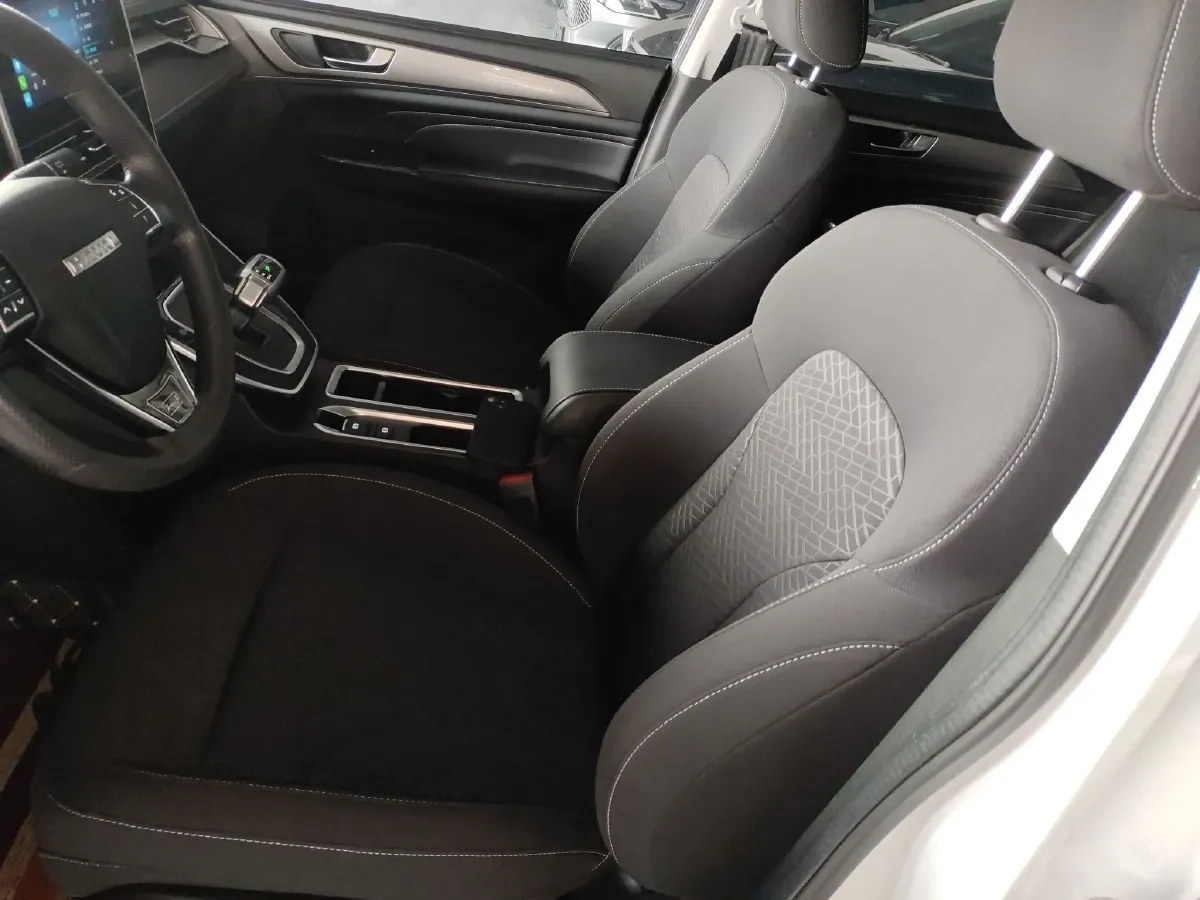 2023 Haval M6 1.5T 150HP L4 7DCT,autocango,china used car exporter,china ev exporter,chinese used car exporter,chinese used ev exporter