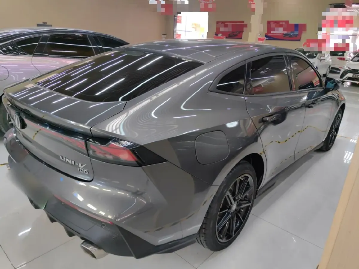 2023 ChangAn UNI-V iDD 1.5T 170HP L4 6TCT PHEV 18.4KWH,autocango,china used car exporter,china ev exporter,chinese used car exporter,chinese used ev exporter