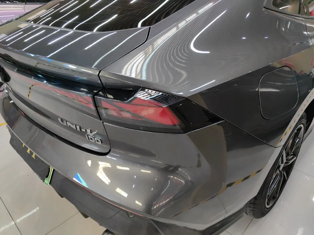 2023 ChangAn UNI-V iDD 1.5T 170HP L4 6TCT PHEV 18.4KWH,autocango,china used car exporter,china ev exporter,chinese used car exporter,chinese used ev exporter