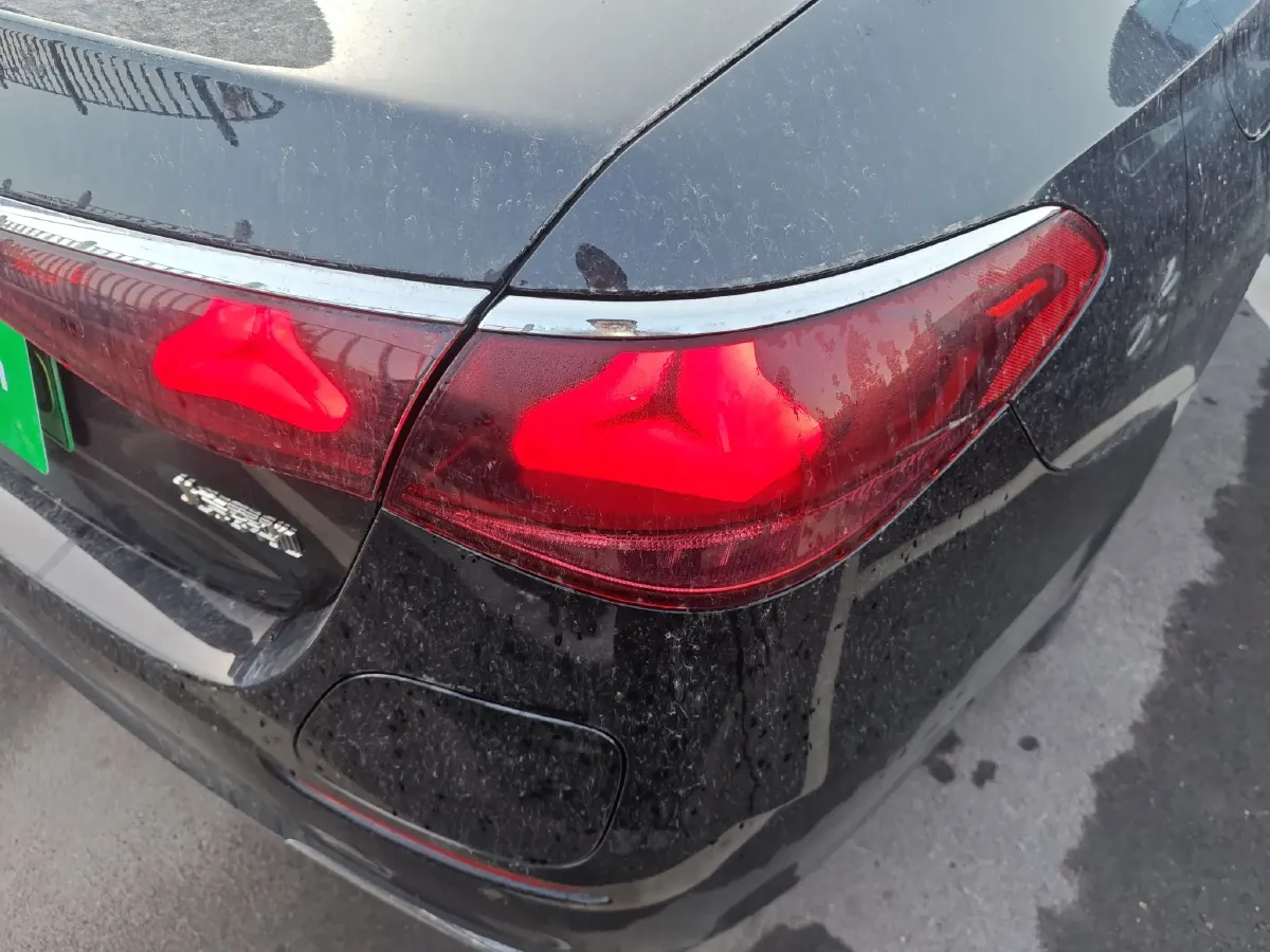 2024 Mercedes-Benz E Class 2.0T 204HP L4 9AT PHEV 25.4KWH,autocango,china used car exporter,china ev exporter,chinese used car exporter,chinese used ev exporter