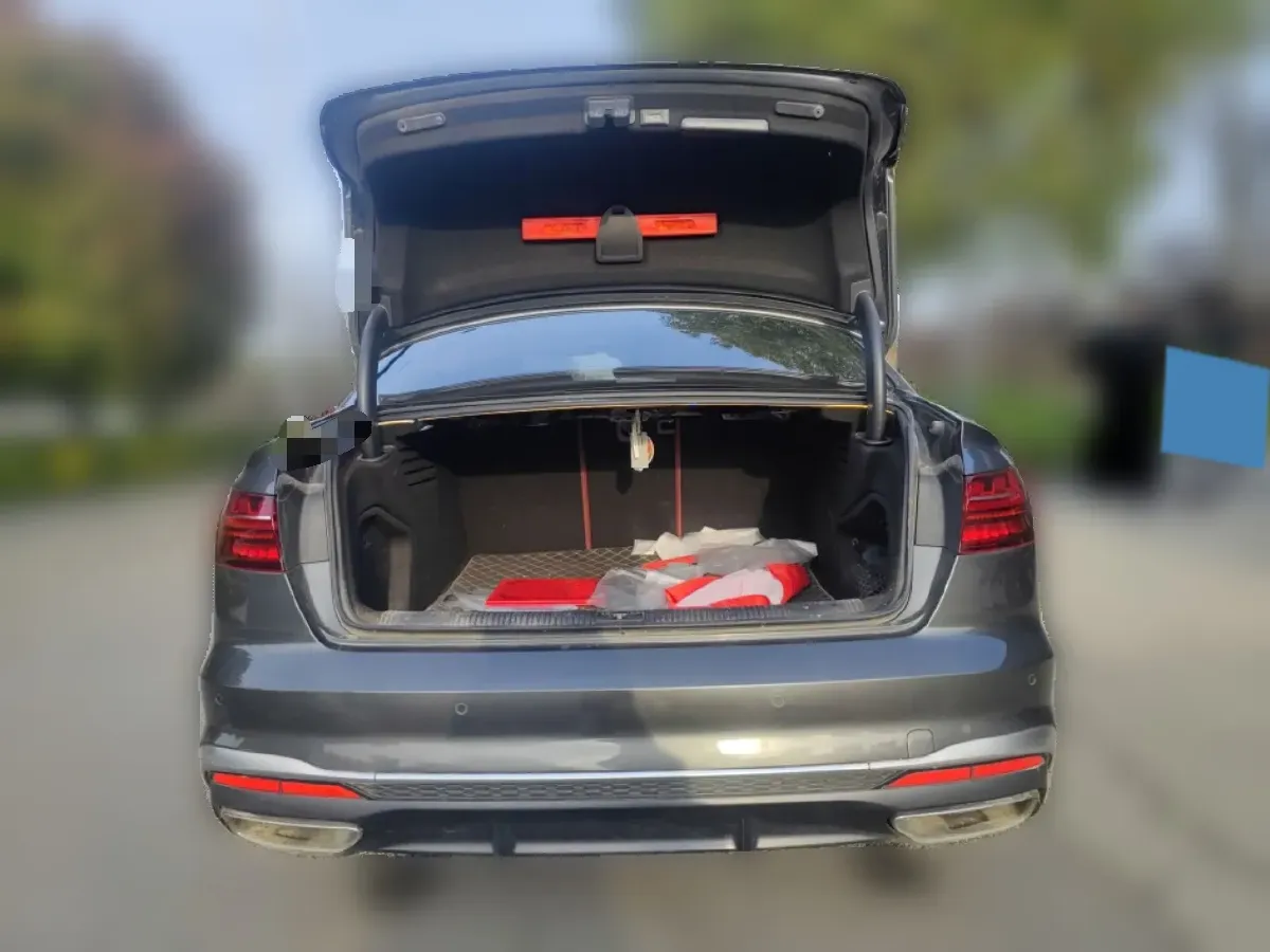 2020 Audi A4L 2.0T 190HP L4 7DCT,autocango,china used car exporter,china ev exporter,chinese used car exporter,chinese used ev exporter