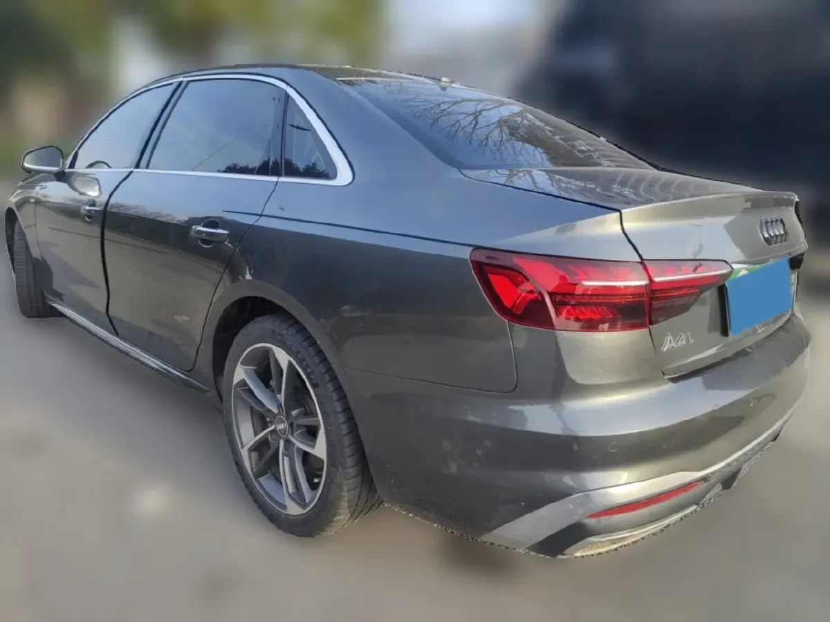 2020 Audi A4L 2.0T 190HP L4 7DCT,autocango,china used car exporter,china ev exporter,chinese used car exporter,chinese used ev exporter