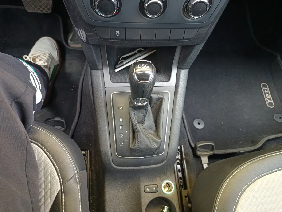 2016 Skoda Yeti 1.4T 150HP L4 7DCT,autocango,china used car exporter,china ev exporter,chinese used car exporter,chinese used ev exporter