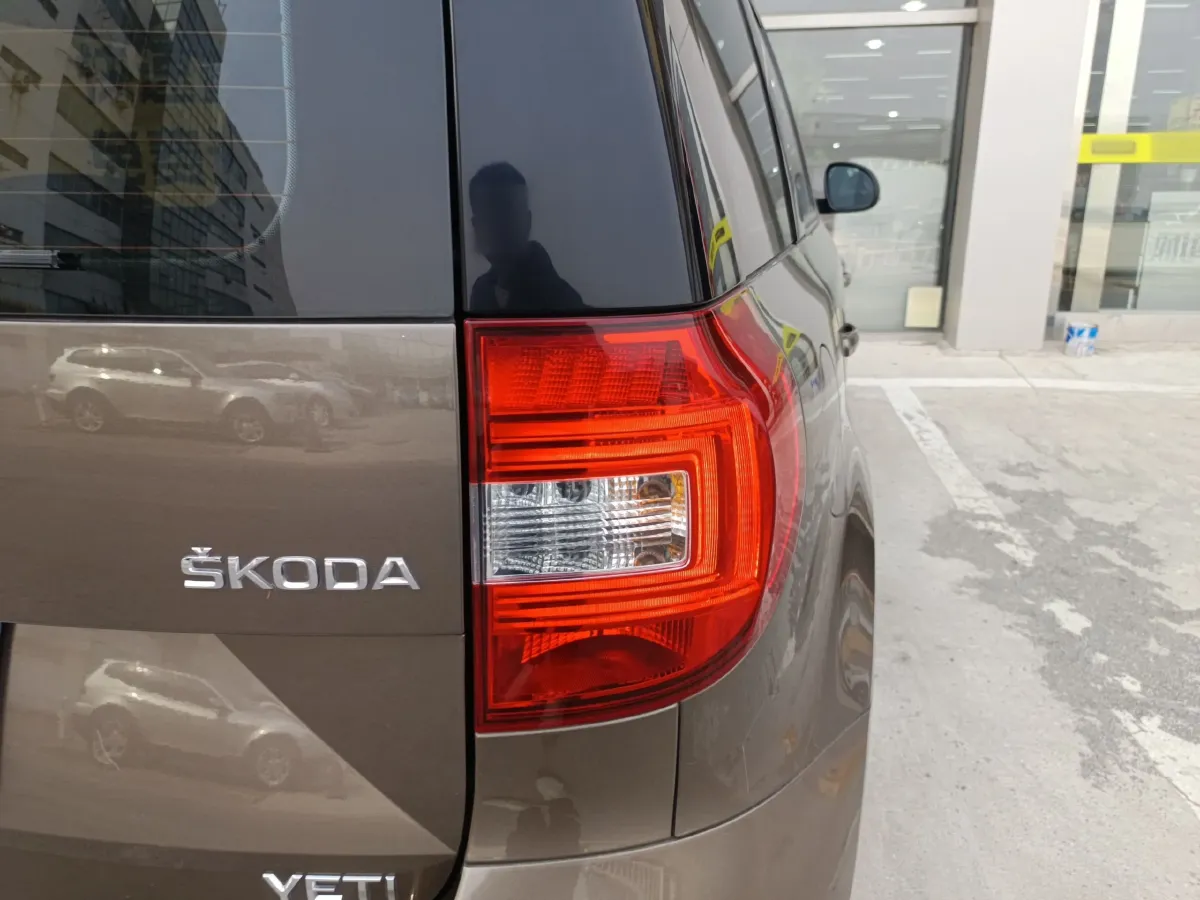 2016 Skoda Yeti 1.4T 150HP L4 7DCT,autocango,china used car exporter,china ev exporter,chinese used car exporter,chinese used ev exporter