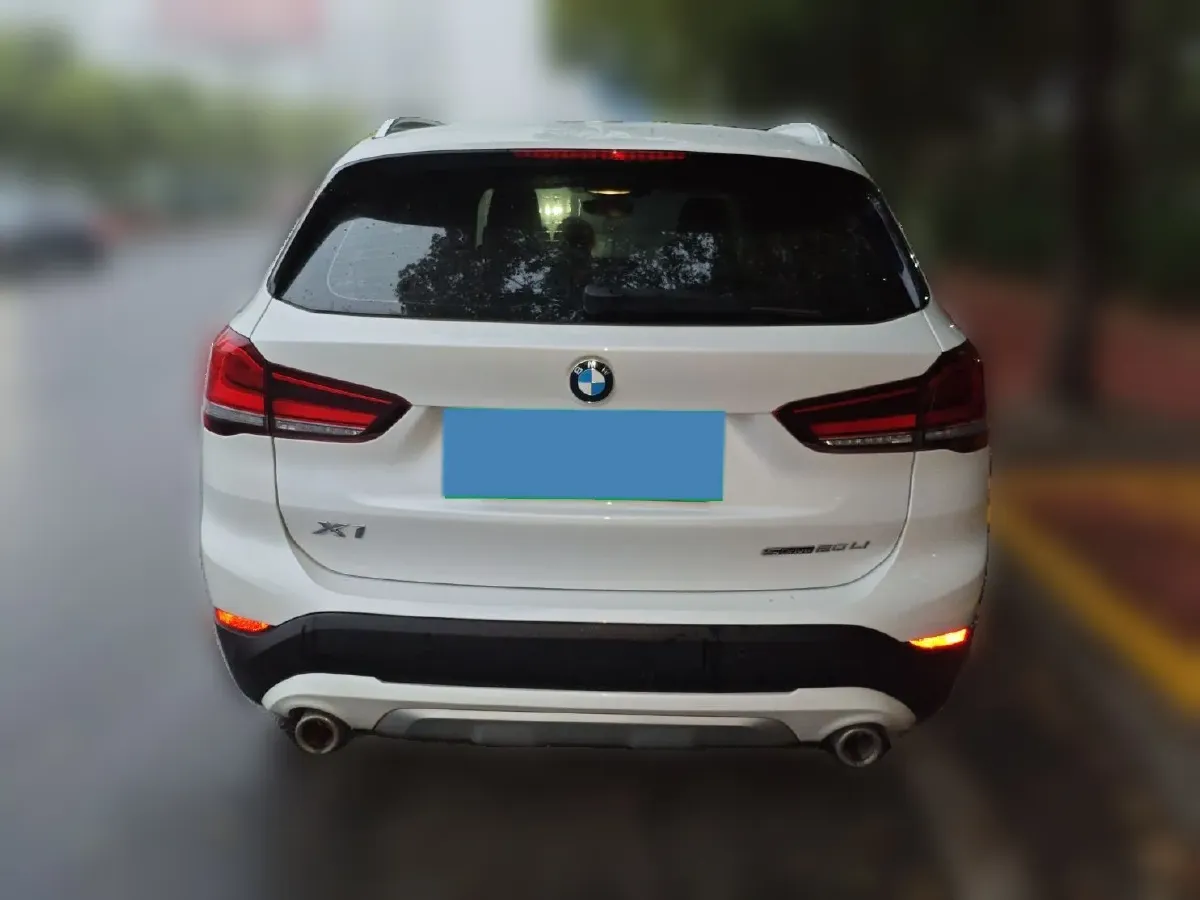 2022 BMW X1 1.5T 140HP L3 7DCT,autocango,china used car exporter,china ev exporter,chinese used car exporter,chinese used ev exporter