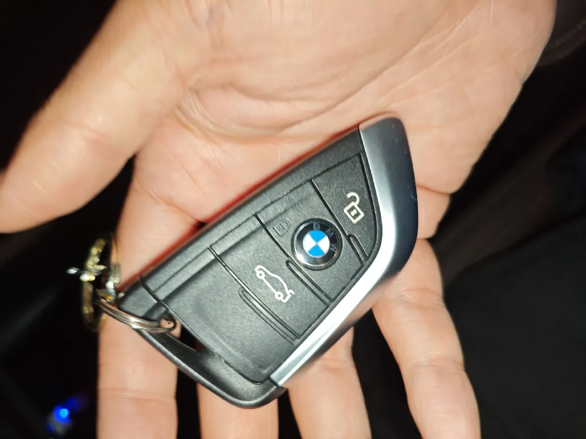 2022 BMW X1 1.5T 140HP L3 7DCT,autocango,china used car exporter,china ev exporter,chinese used car exporter,chinese used ev exporter