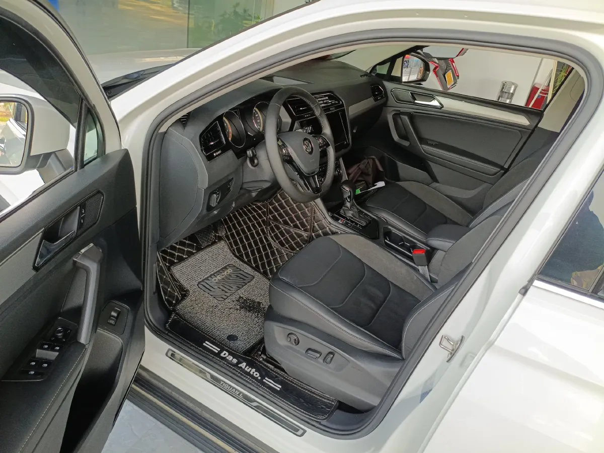 2020 Volkswagen Tiguan L 2.0T 186HP L4 7DCT,autocango,china used car exporter,china ev exporter,chinese used car exporter,chinese used ev exporter