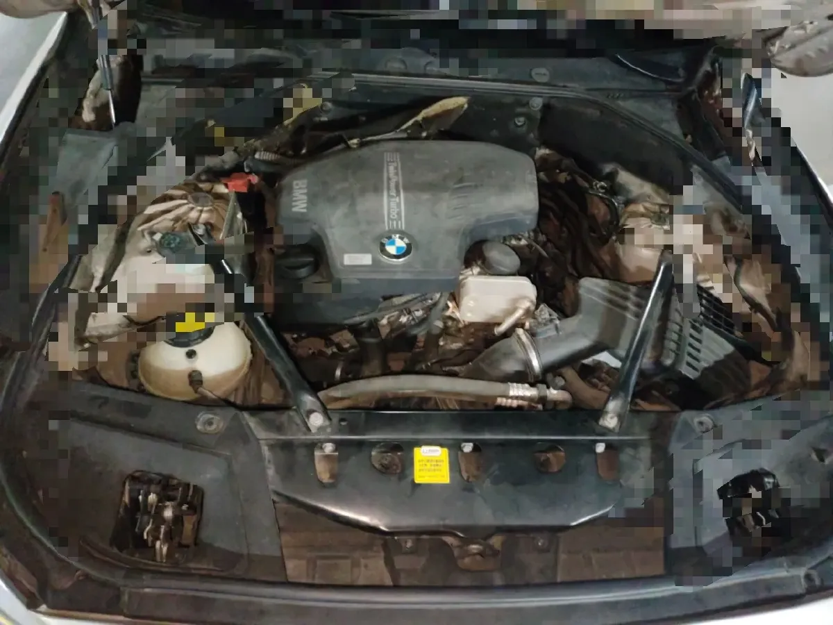 2014 BMW 5 Series GT 2.0T 245HP L4 8AT,autocango,china used car exporter,china ev exporter,chinese used car exporter,chinese used ev exporter