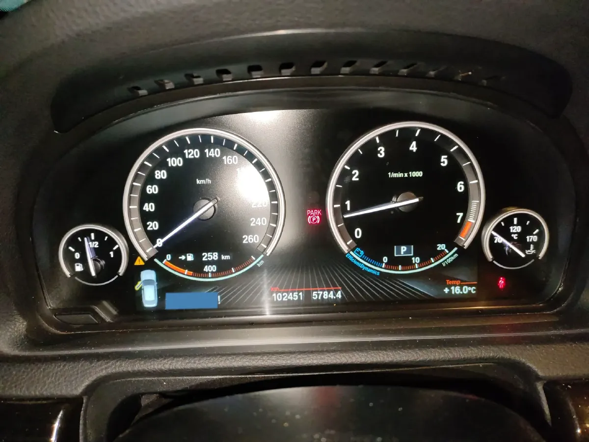 2014 BMW 5 Series GT 2.0T 245HP L4 8AT,autocango,china used car exporter,china ev exporter,chinese used car exporter,chinese used ev exporter