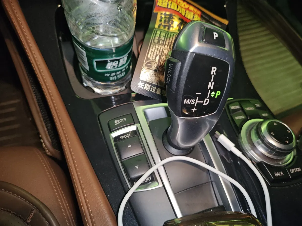 2017 BMW 5 Series 2.0T 184HP L4 8AT,autocango,china used car exporter,china ev exporter,chinese used car exporter,chinese used ev exporter