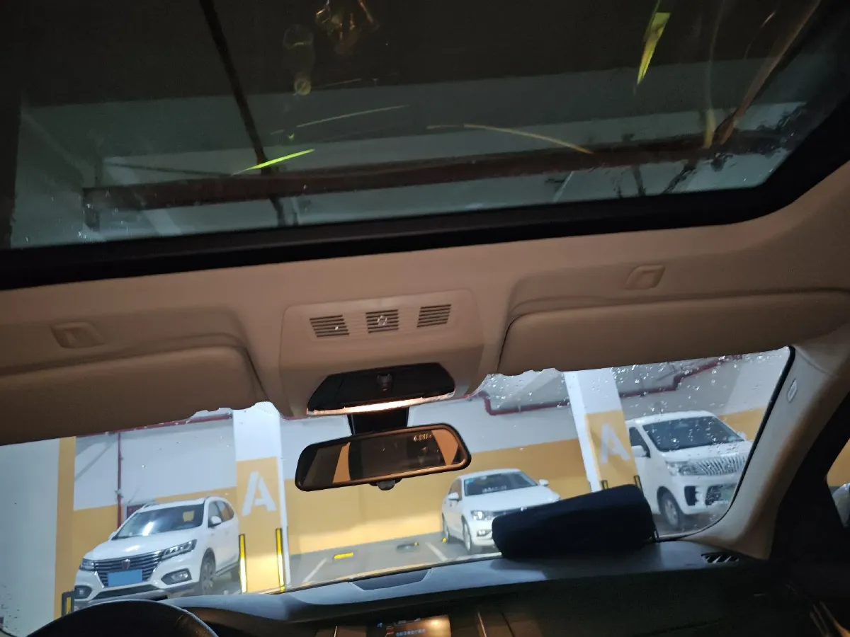 2017 BMW 5 Series 2.0T 184HP L4 8AT,autocango,china used car exporter,china ev exporter,chinese used car exporter,chinese used ev exporter