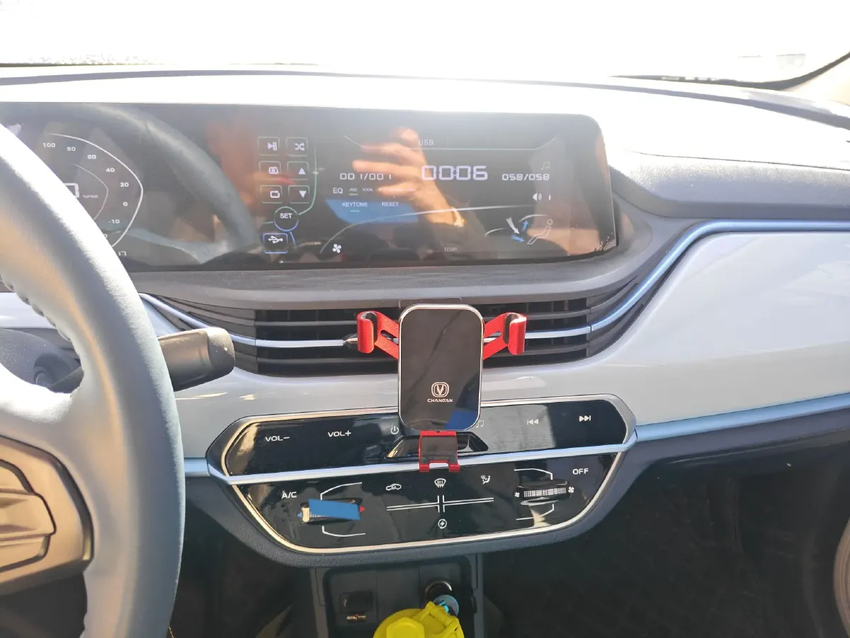 2022 ChangAn BenBen E-Star BEV 31.95KWH,autocango,china used car exporter,china ev exporter,chinese used car exporter,chinese used ev exporter