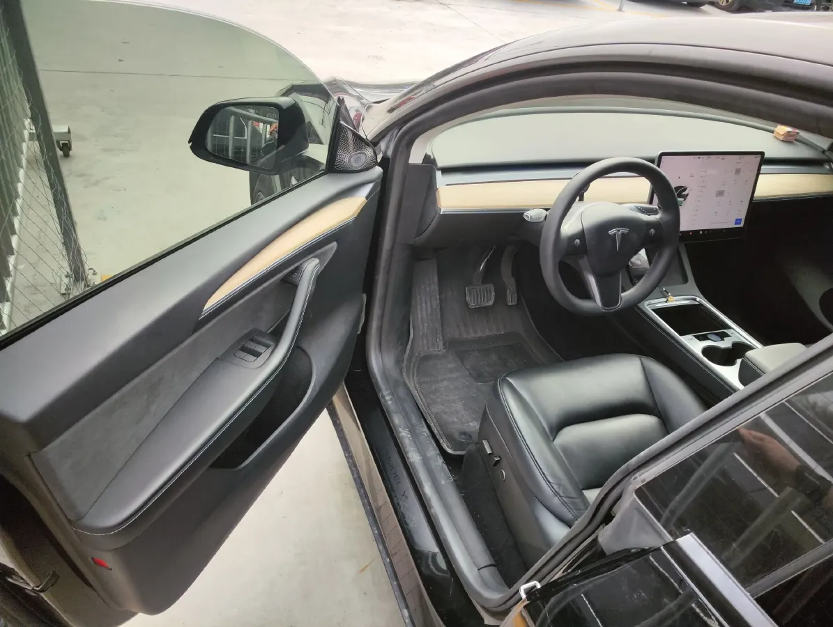 2022 Tesla Model Y BEV 60KWH,autocango,china used car exporter,china ev exporter,chinese used car exporter,chinese used ev exporter