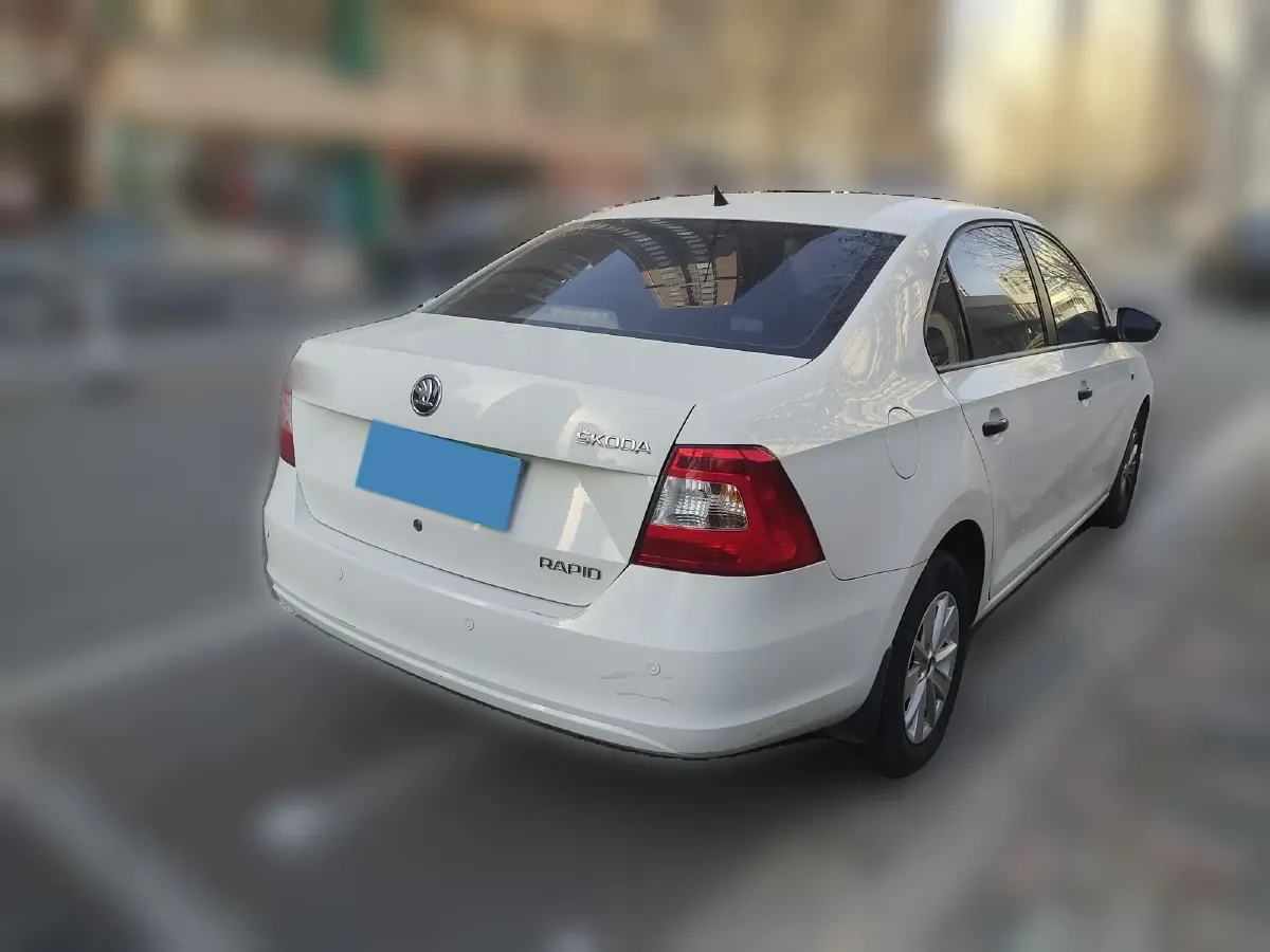 2016 Skoda Rapid 1.6L 110HP L4 5MT,autocango,china used car exporter,china ev exporter,chinese used car exporter,chinese used ev exporter