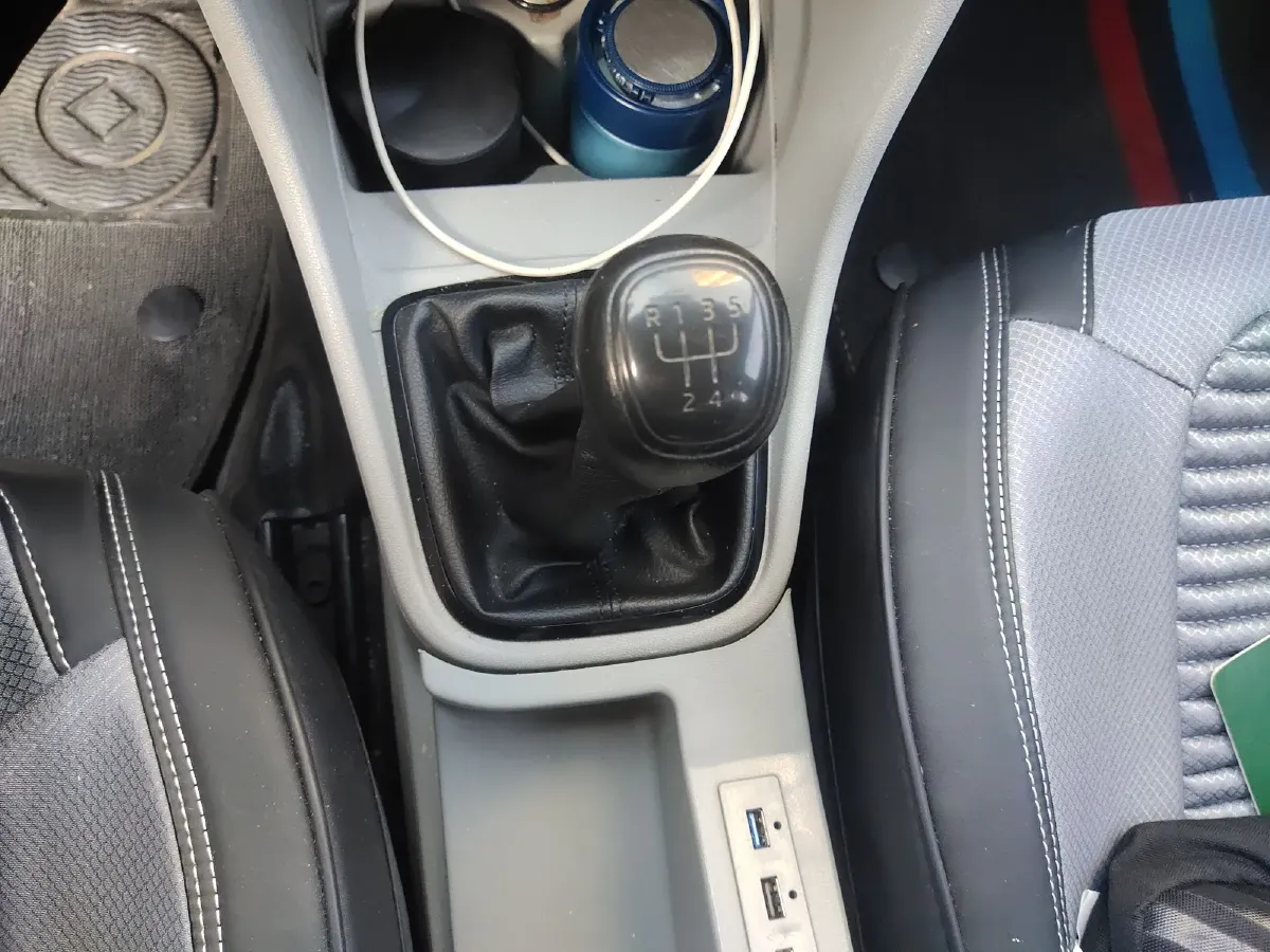 2016 Skoda Rapid 1.6L 110HP L4 5MT,autocango,china used car exporter,china ev exporter,chinese used car exporter,chinese used ev exporter