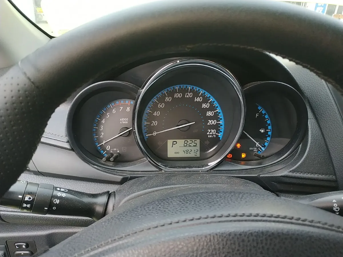 2016 Toyota Yaris L 1.5L 107HP L4 CVT,autocango,china used car exporter,china ev exporter,chinese used car exporter,chinese used ev exporter