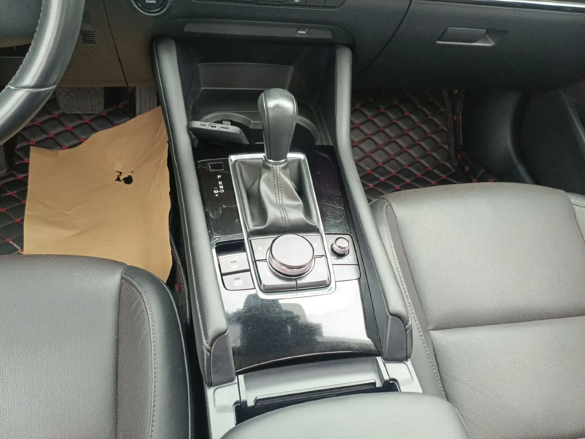 2020 Mazda 3 Axela 2.0L 158HP L4 6AT,autocango,china used car exporter,china ev exporter,chinese used car exporter,chinese used ev exporter