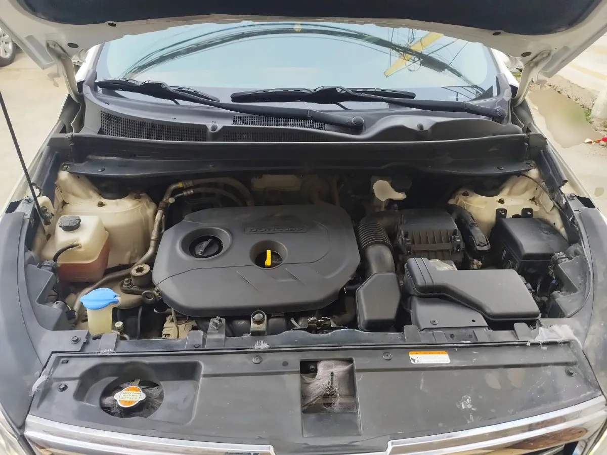 2015 Kia Sportage R 2.0L 165HP L4 6AT,autocango,china used car exporter,china ev exporter,chinese used car exporter,chinese used ev exporter