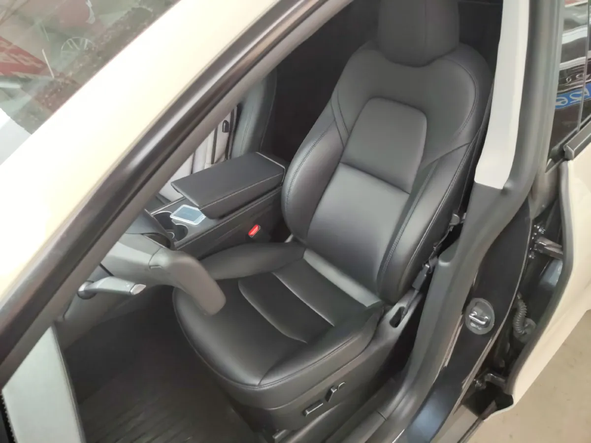 2024 Tesla Model Y BEV 78.4KWH,autocango,china used car exporter,china ev exporter,chinese used car exporter,chinese used ev exporter