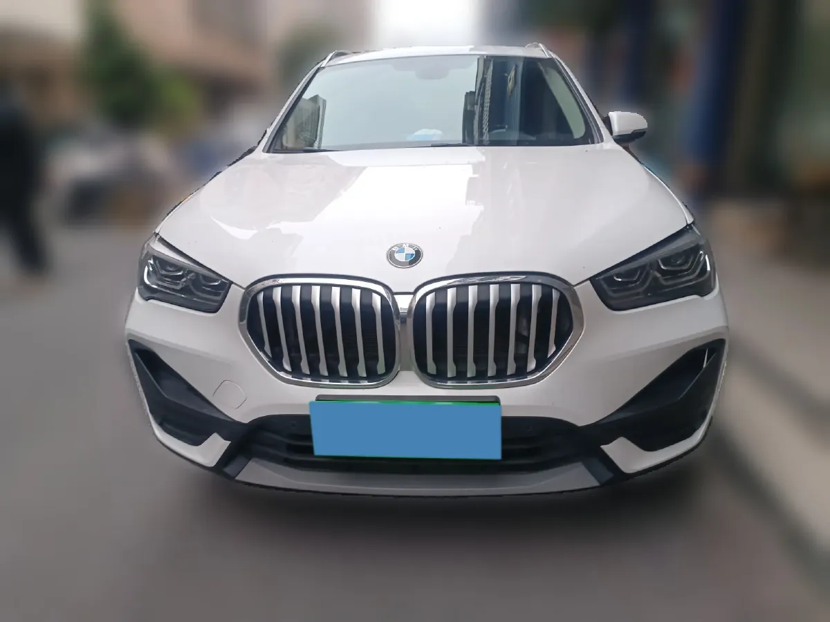 2022 BMW X1 2.0T 192HP L4 7DCT,autocango,china used car exporter,china ev exporter,chinese used car exporter,chinese used ev exporter