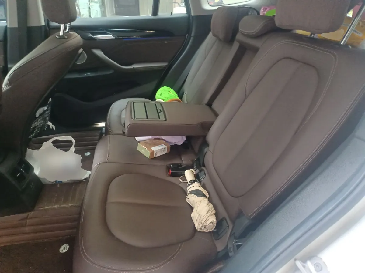 2022 BMW X1 2.0T 192HP L4 7DCT,autocango,china used car exporter,china ev exporter,chinese used car exporter,chinese used ev exporter