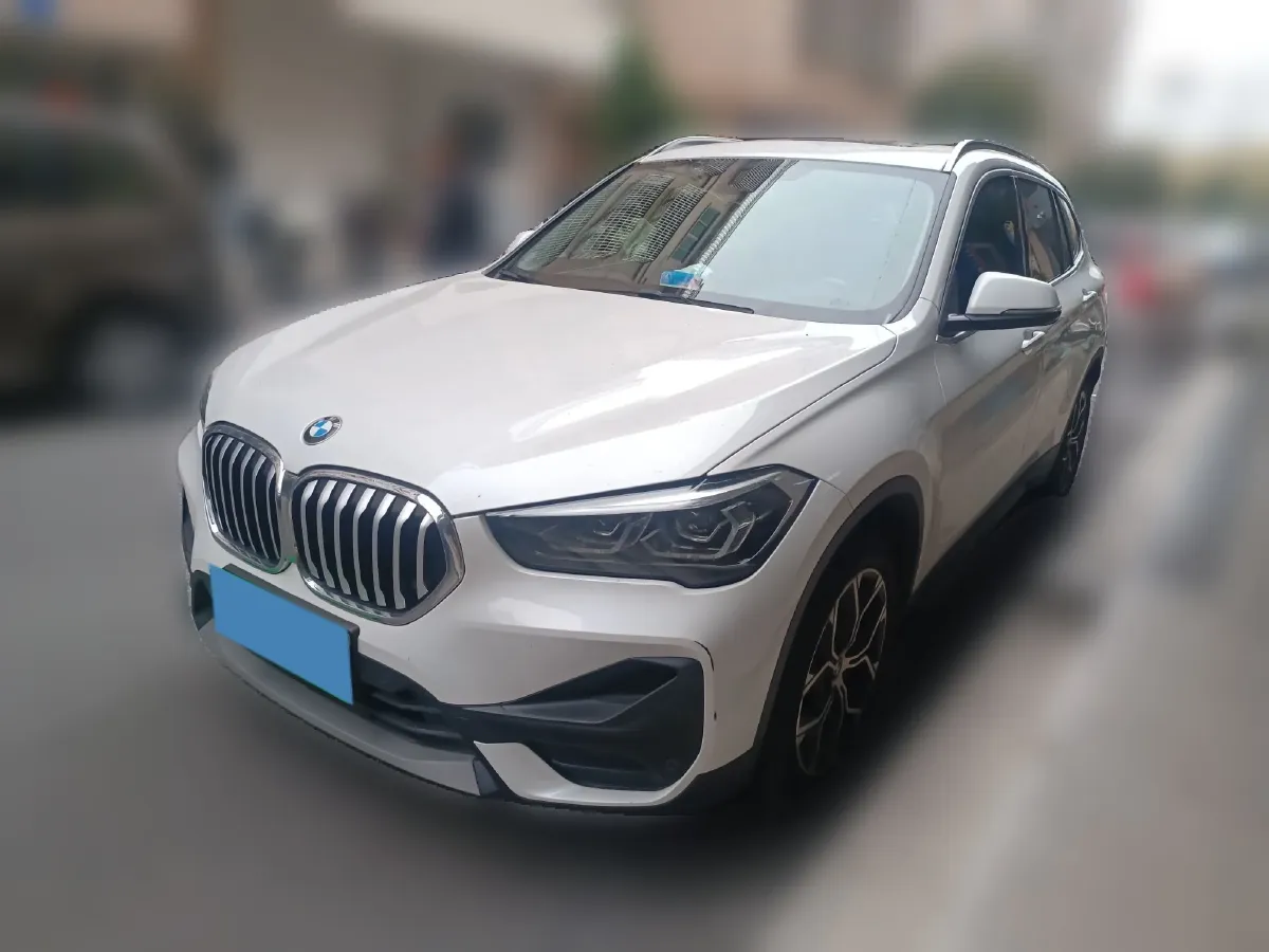 2022 BMW X1 2.0T 192HP L4 7DCT,autocango,china used car exporter,china ev exporter,chinese used car exporter,chinese used ev exporter