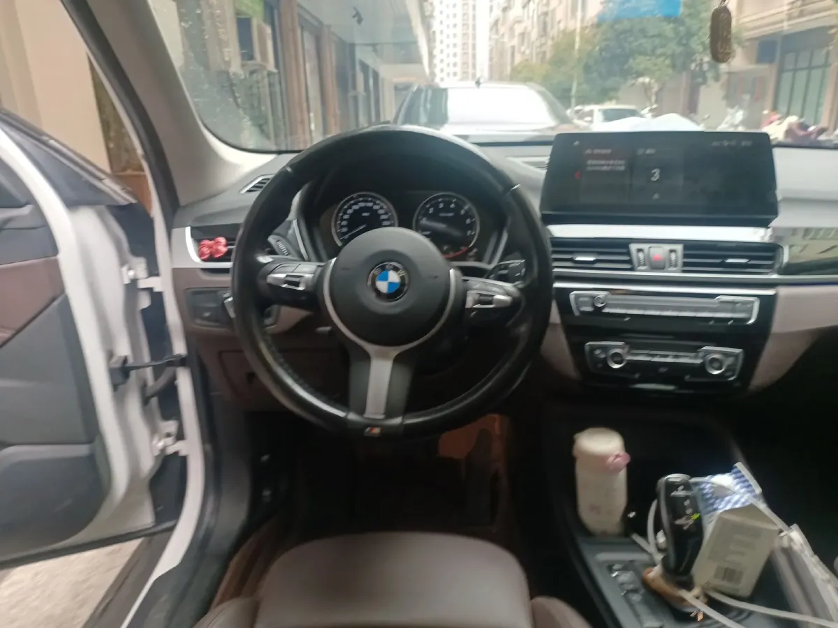 2022 BMW X1 2.0T 192HP L4 7DCT,autocango,china used car exporter,china ev exporter,chinese used car exporter,chinese used ev exporter