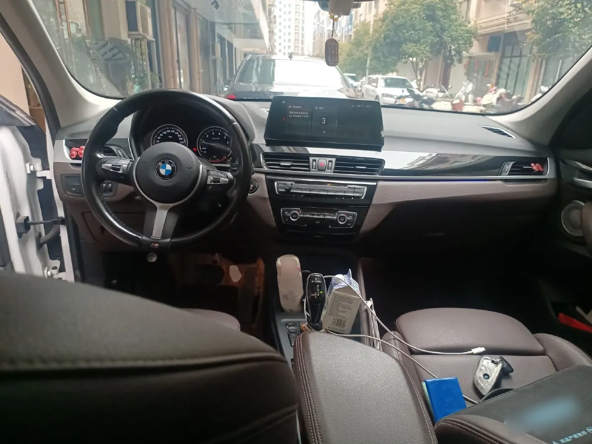 2022 BMW X1 2.0T 192HP L4 7DCT,autocango,china used car exporter,china ev exporter,chinese used car exporter,chinese used ev exporter