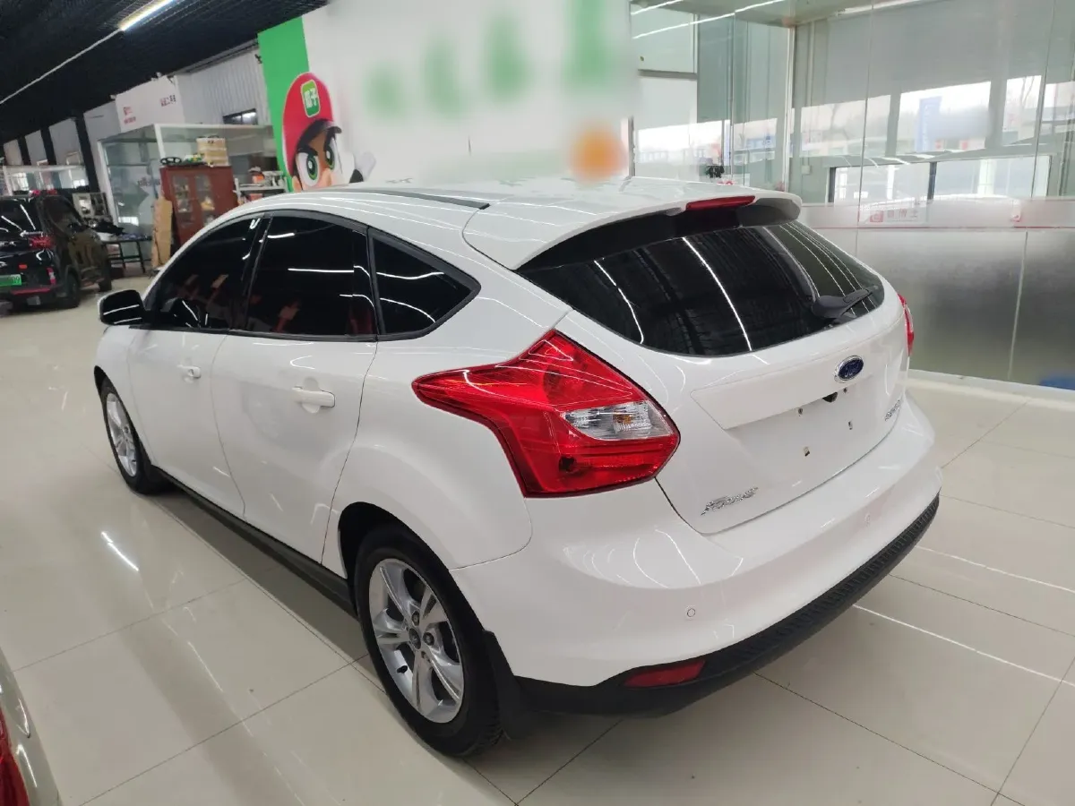 2012 Ford Focus 1.6L 125HP L4 5MT,autocango,china used car exporter,china ev exporter,chinese used car exporter,chinese used ev exporter
