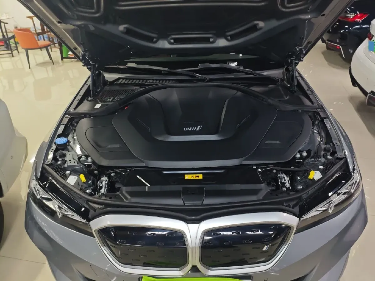 2022 BMW i3 BEV 70KWH,autocango,china used car exporter,china ev exporter,chinese used car exporter,chinese used ev exporter