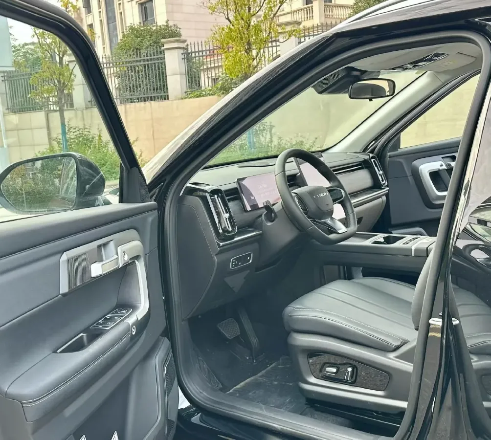 2025 Chery Tiggo7 C-DM 1.5T 156HP L4 DHT PHEV,autocango,china used car exporter,china ev exporter,chinese used car exporter,chinese used ev exporter