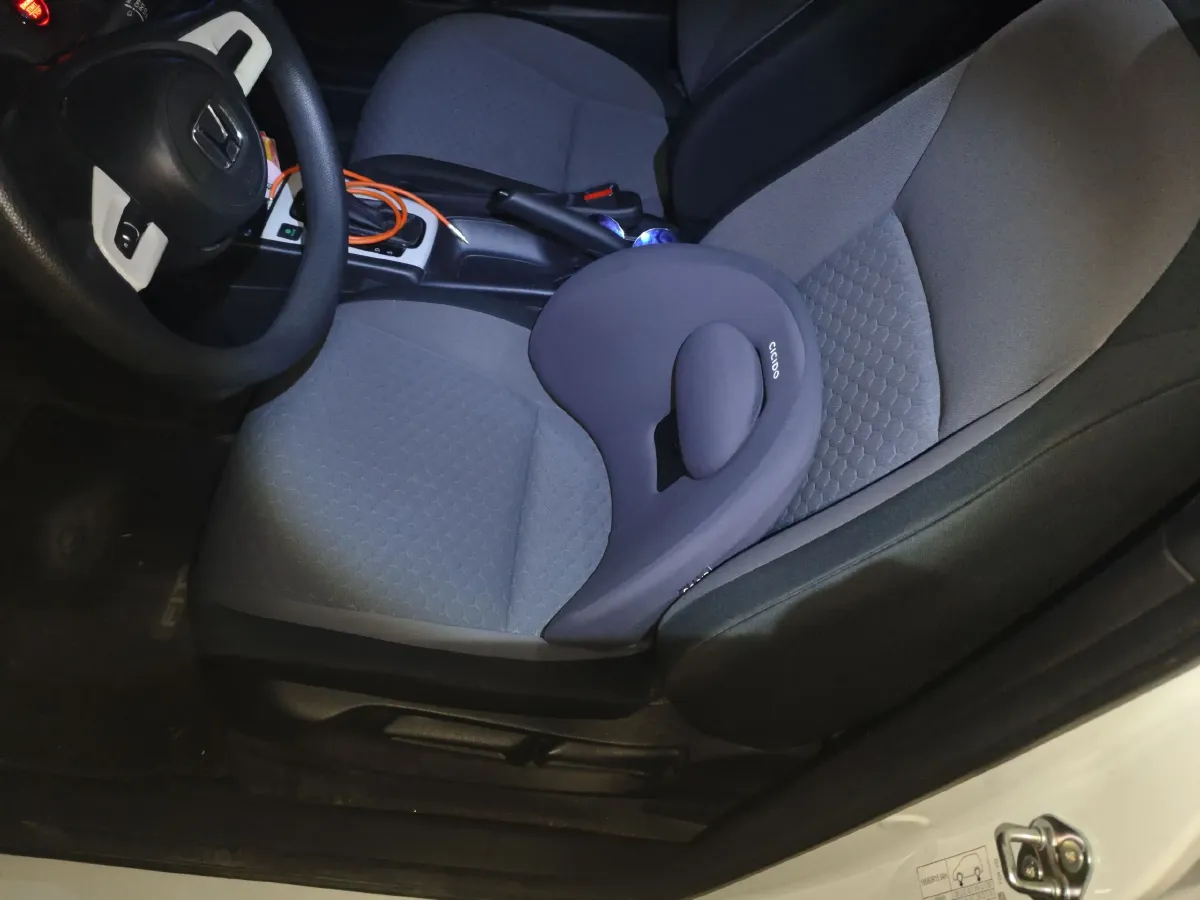 2021 Haval M6 1.5T 150HP L4 7DCT,autocango,china used car exporter,china ev exporter,chinese used car exporter,chinese used ev exporter