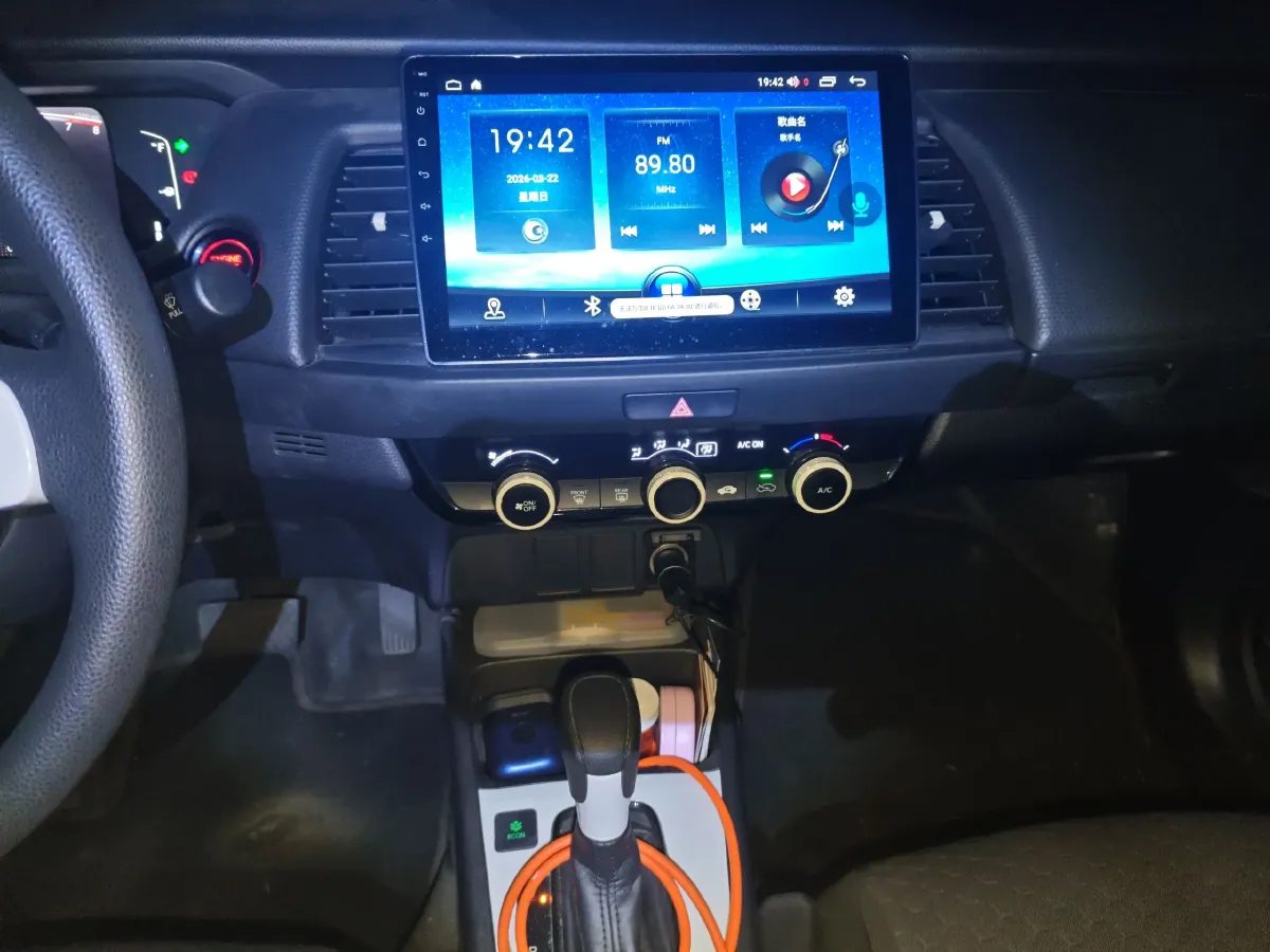 2021 Haval M6 1.5T 150HP L4 7DCT,autocango,china used car exporter,china ev exporter,chinese used car exporter,chinese used ev exporter