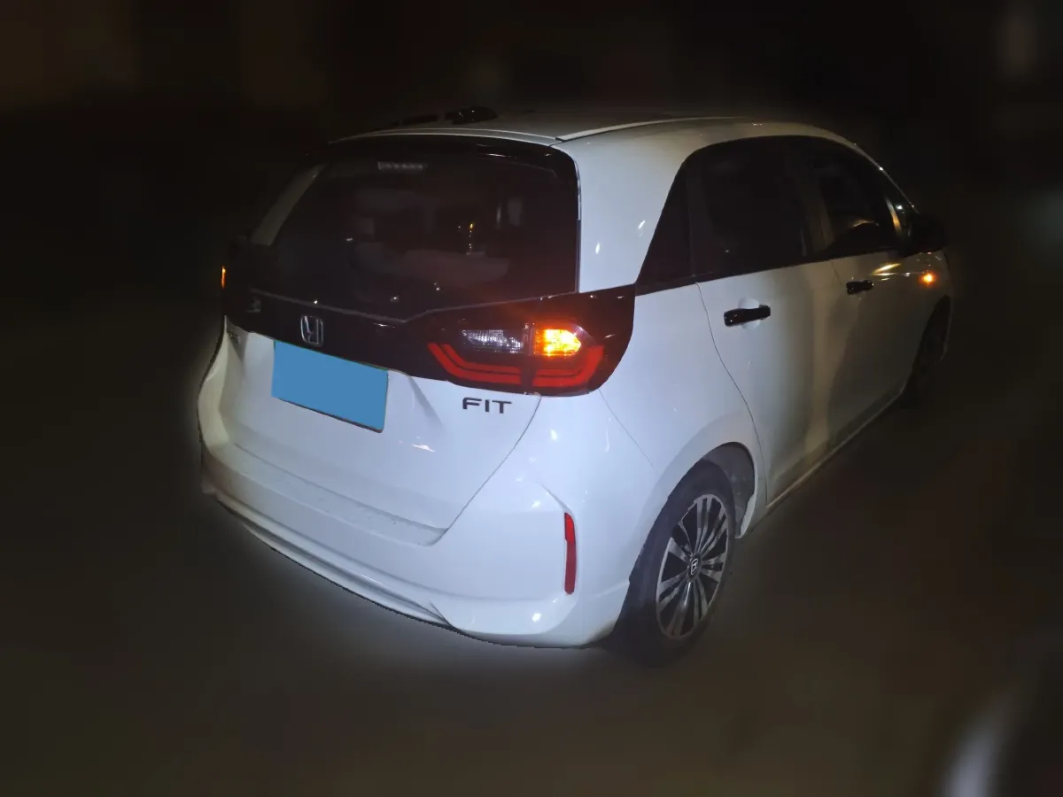 2021 Haval M6 1.5T 150HP L4 7DCT,autocango,china used car exporter,china ev exporter,chinese used car exporter,chinese used ev exporter