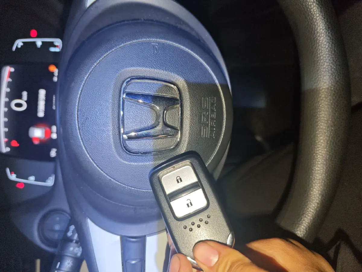 2021 Haval M6 1.5T 150HP L4 7DCT,autocango,china used car exporter,china ev exporter,chinese used car exporter,chinese used ev exporter