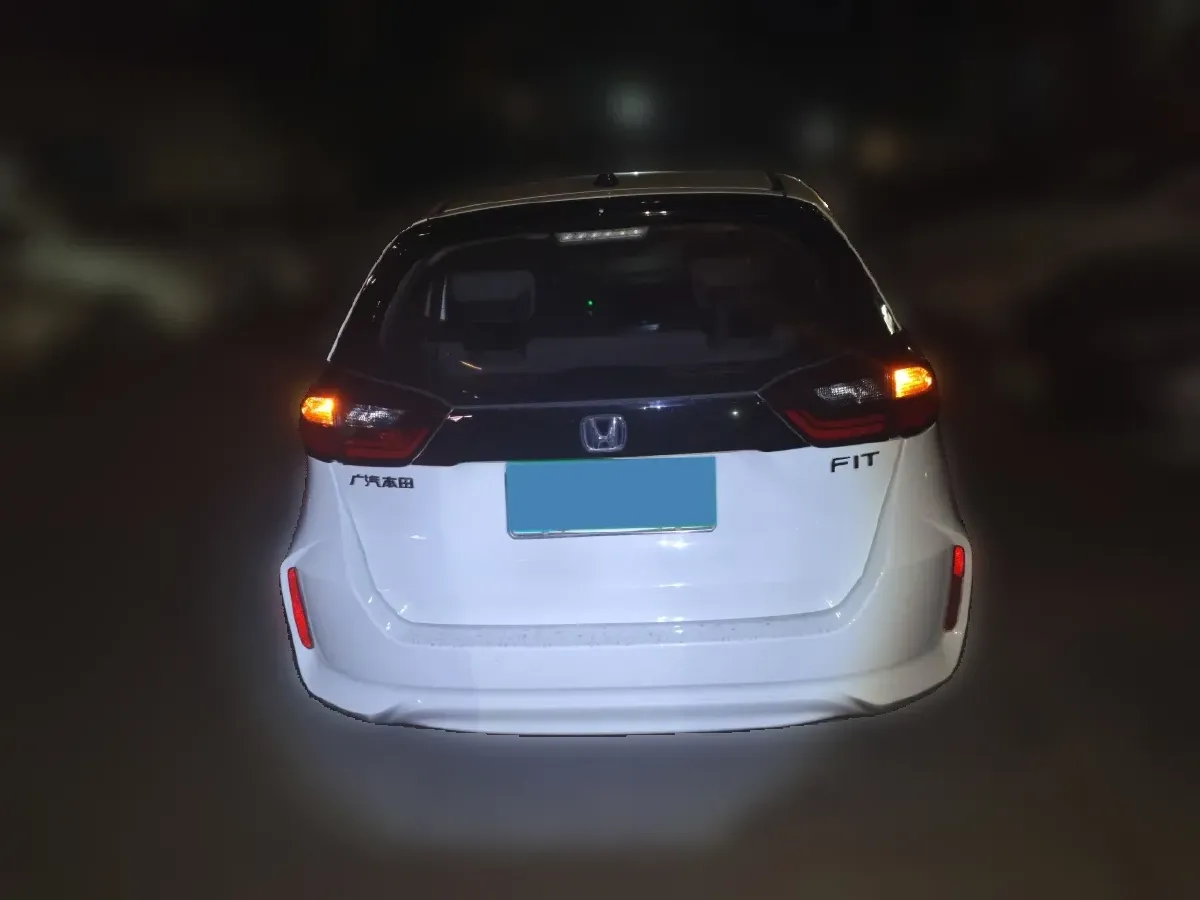 2021 Haval M6 1.5T 150HP L4 7DCT,autocango,china used car exporter,china ev exporter,chinese used car exporter,chinese used ev exporter