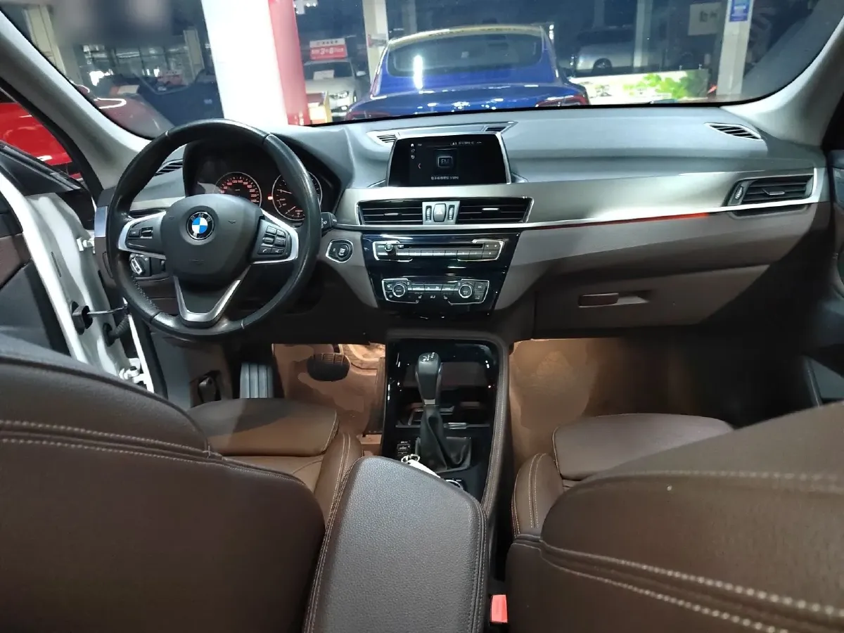 2018 BMW X1 2.0T 192HP L4 8AT,autocango,china used car exporter,china ev exporter,chinese used car exporter,chinese used ev exporter
