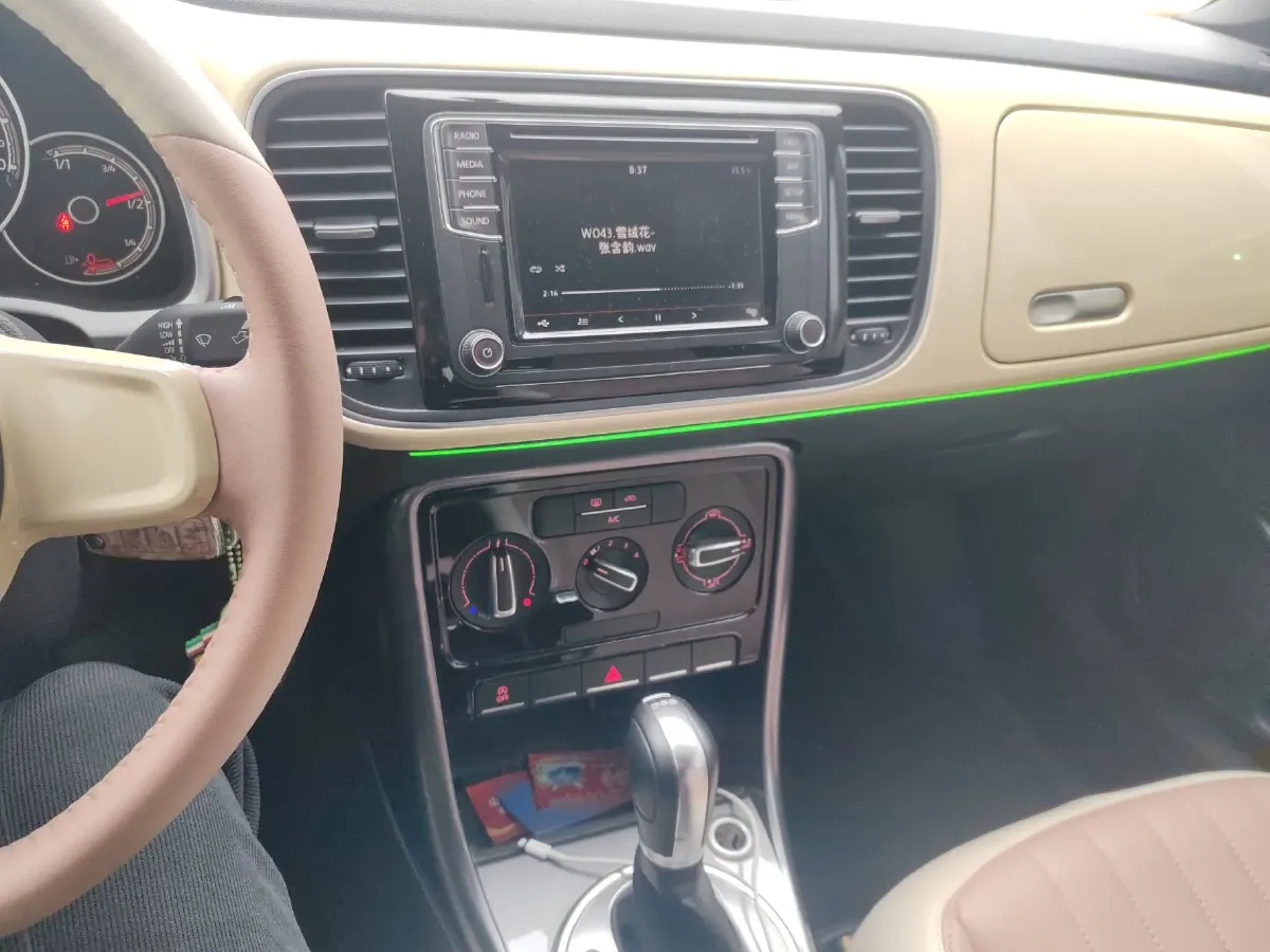 2018 Volkswagen Beetle 1.2T 105HP L4 7DCT,autocango,china used car exporter,china ev exporter,chinese used car exporter,chinese used ev exporter