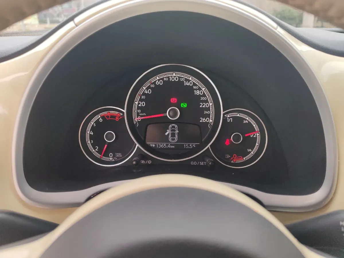 2018 Volkswagen Beetle 1.2T 105HP L4 7DCT,autocango,china used car exporter,china ev exporter,chinese used car exporter,chinese used ev exporter