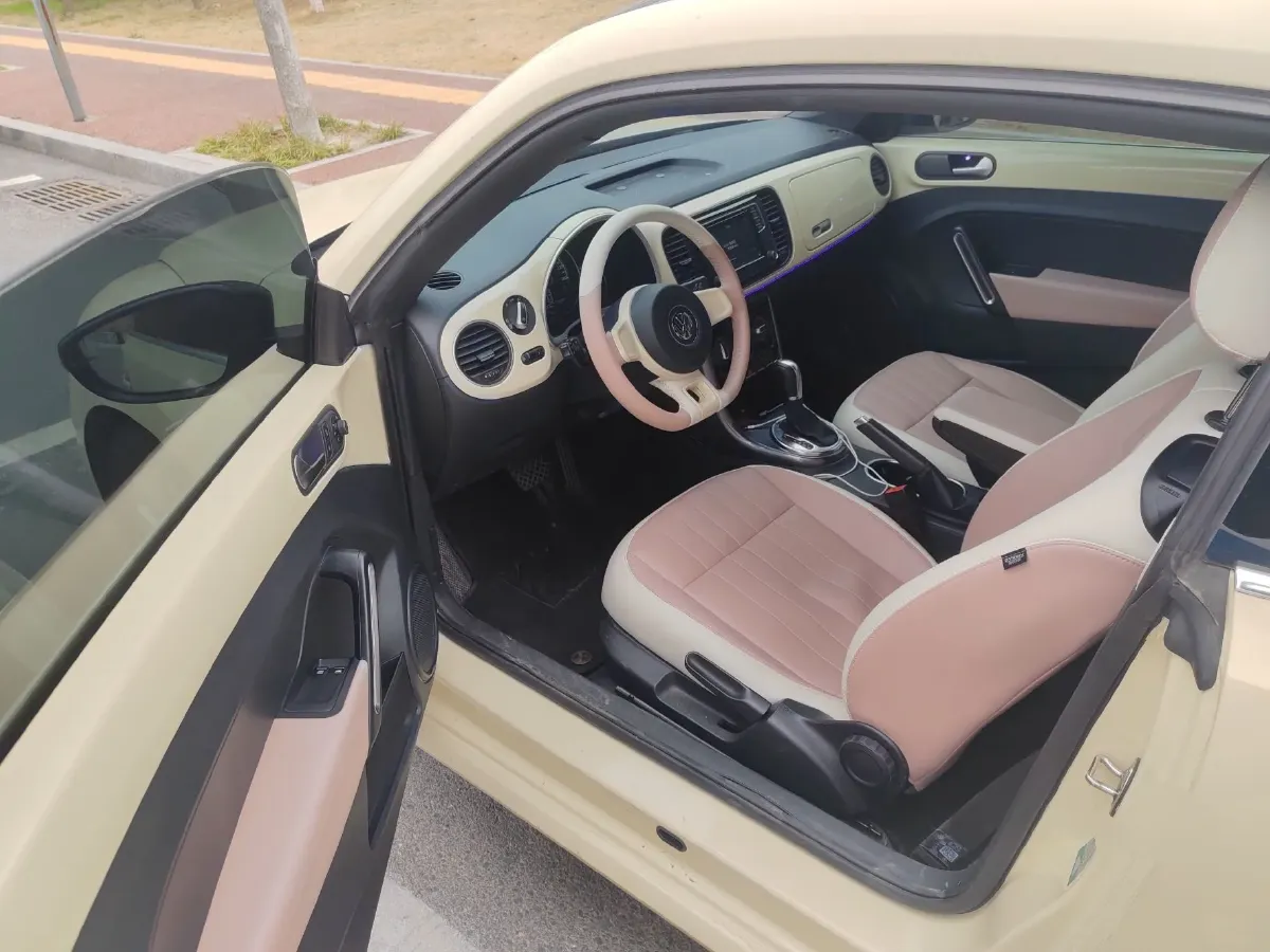 2018 Volkswagen Beetle 1.2T 105HP L4 7DCT,autocango,china used car exporter,china ev exporter,chinese used car exporter,chinese used ev exporter