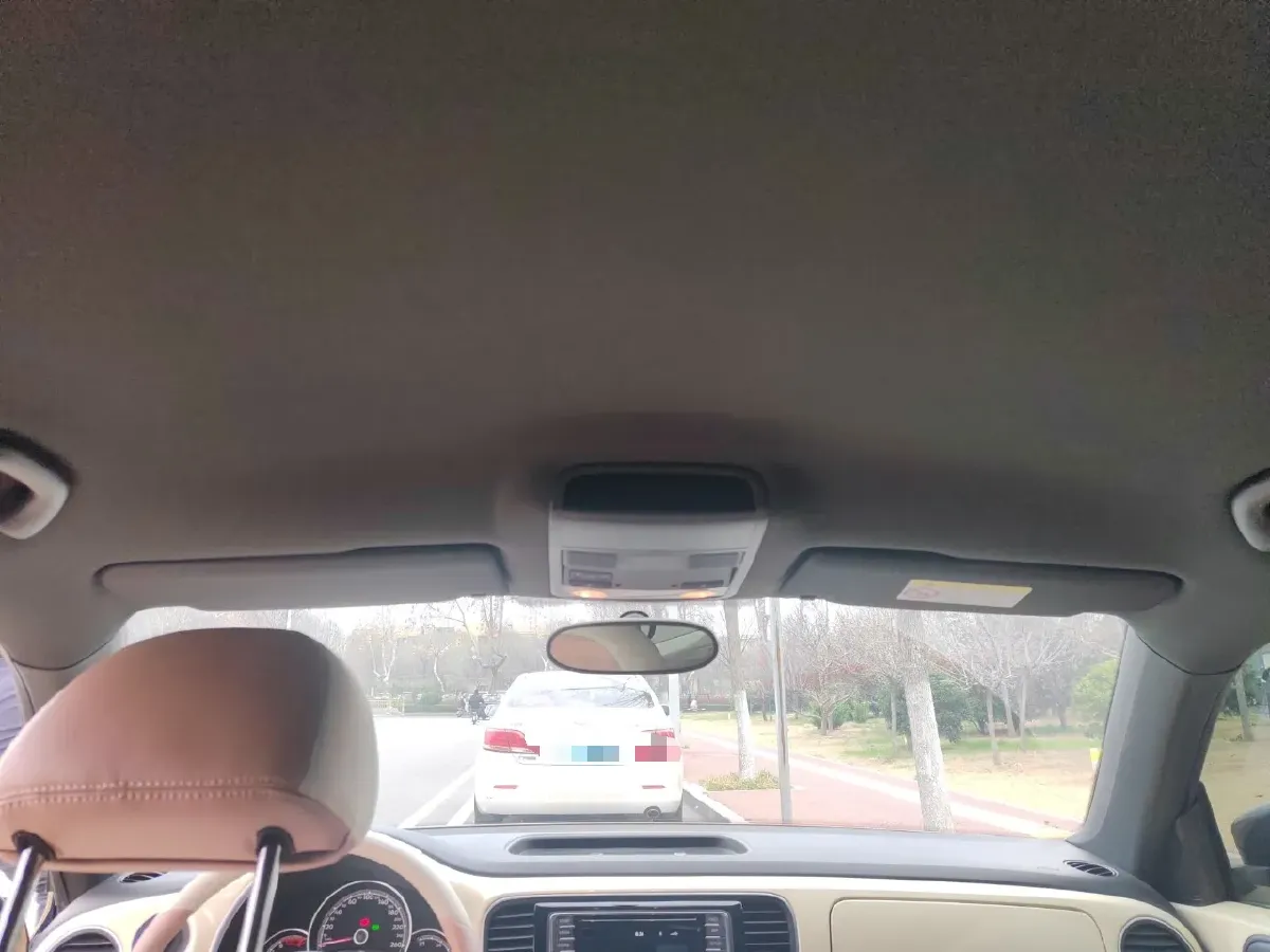 2018 Volkswagen Beetle 1.2T 105HP L4 7DCT,autocango,china used car exporter,china ev exporter,chinese used car exporter,chinese used ev exporter