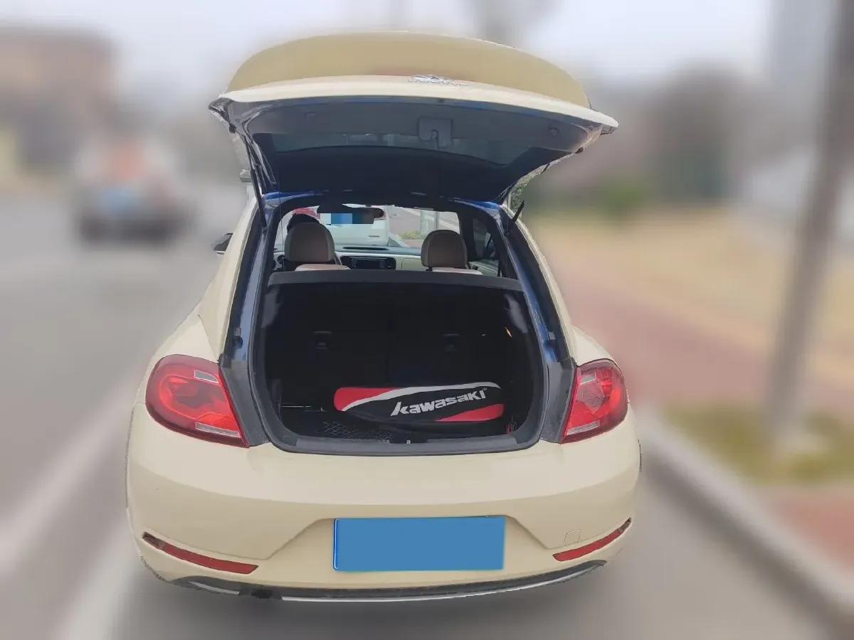 2018 Volkswagen Beetle 1.2T 105HP L4 7DCT,autocango,china used car exporter,china ev exporter,chinese used car exporter,chinese used ev exporter
