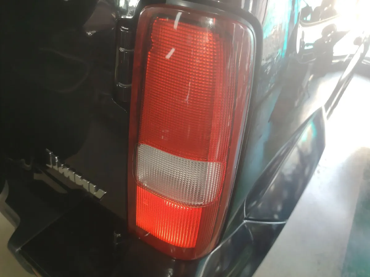 2015 Suzuki Jimny 1.3L 85HP L4 5MT,autocango,china used car exporter,china ev exporter,chinese used car exporter,chinese used ev exporter