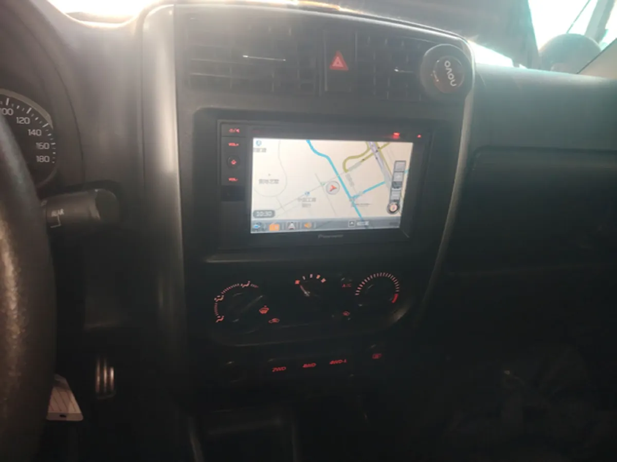 2015 Suzuki Jimny 1.3L 85HP L4 5MT,autocango,china used car exporter,china ev exporter,chinese used car exporter,chinese used ev exporter