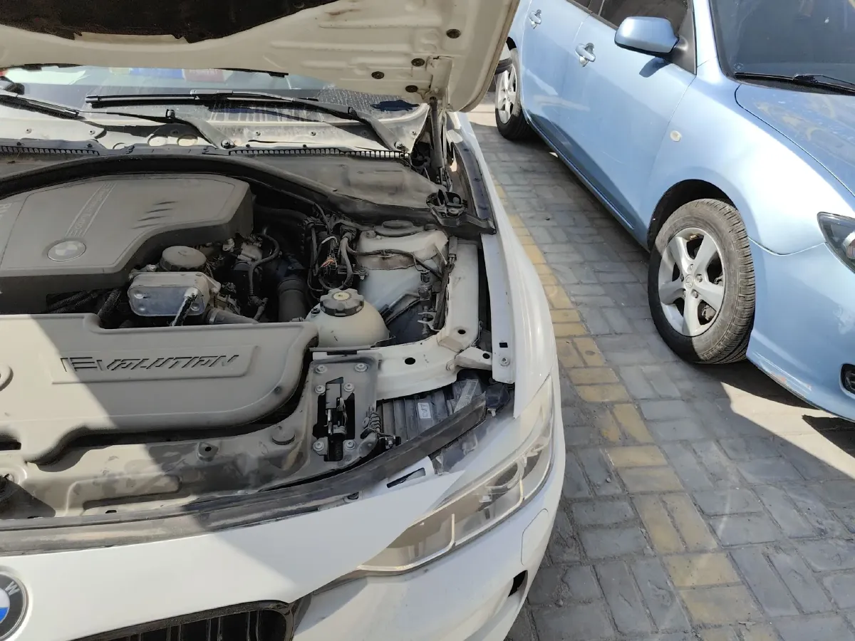 2014 BMW 3 Series 2.0T 184HP L4 8AT,autocango,china used car exporter,china ev exporter,chinese used car exporter,chinese used ev exporter