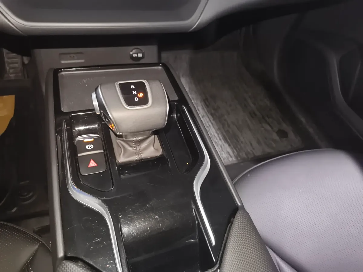 2023 HongQi E-QM5 BEV 54KWH,autocango,china used car exporter,china ev exporter,chinese used car exporter,chinese used ev exporter