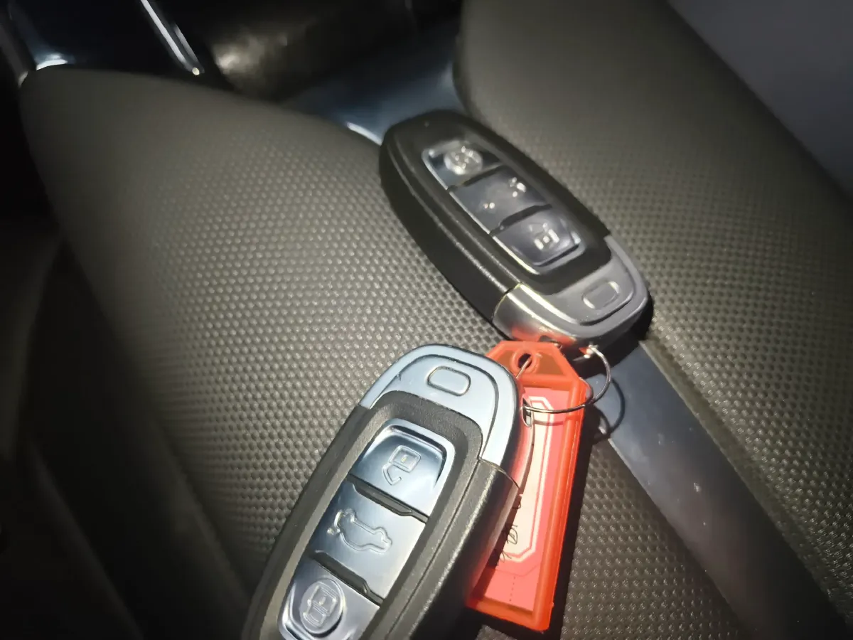 2023 HongQi E-QM5 BEV 54KWH,autocango,china used car exporter,china ev exporter,chinese used car exporter,chinese used ev exporter